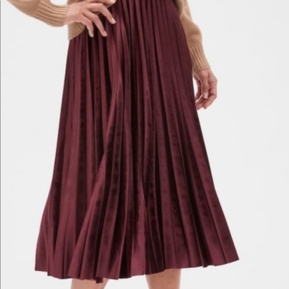 Banana Republic Velvet Skirt
